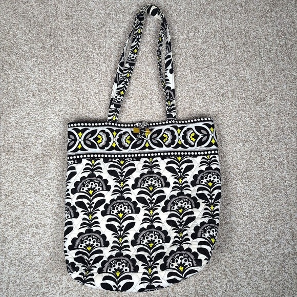 Vera Bradley Handbags - Vera Bradley Fanfare Large Quilted Tote Bag Black White‎ Yellow Floral Pattern